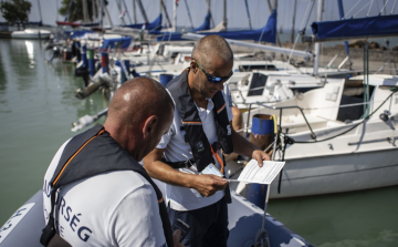 FORRÓSODOTT A HELYZET A BALATONNÁL 