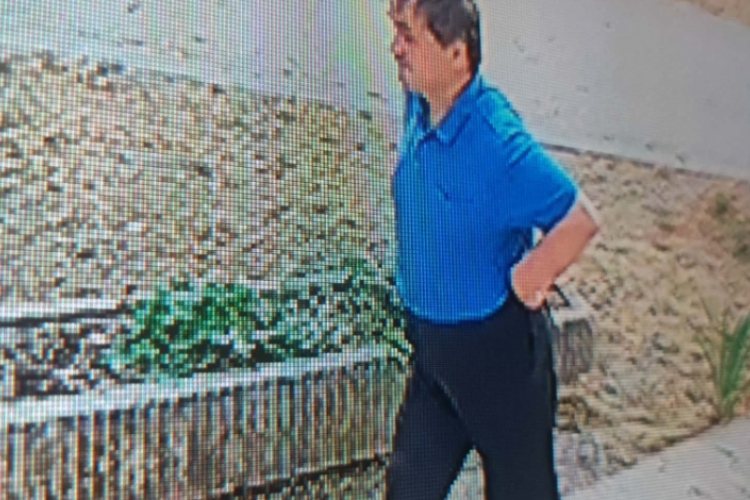 Ha felismeri a férfit, hívja a tamási rendőröket!