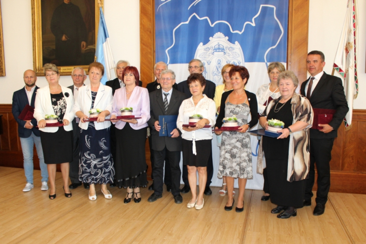 Kitüntették Bencsicsné Tóth Krisztinát és Gergics Józsefnét