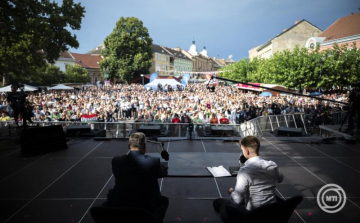 Orbán Viktor: nem vállalom azt a felelősséget, hogy akár csak egyetlen fiatal is meghaljon Ukrajnáért