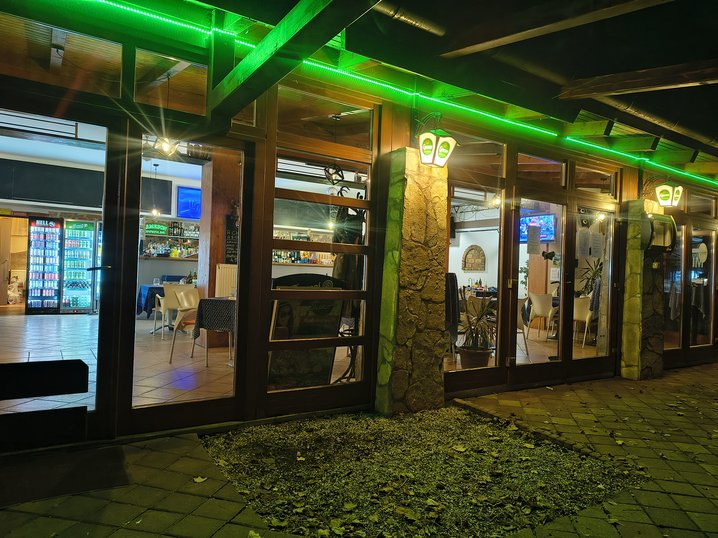 Liget Café & Bisztró