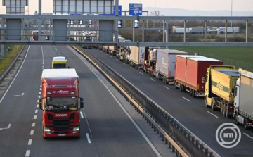 Hőség - ÉKM: időszakosan felfüggesztik a kamionstopot a hétvégén