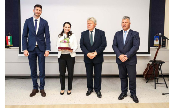 Tamási díjazott a Megyenapon