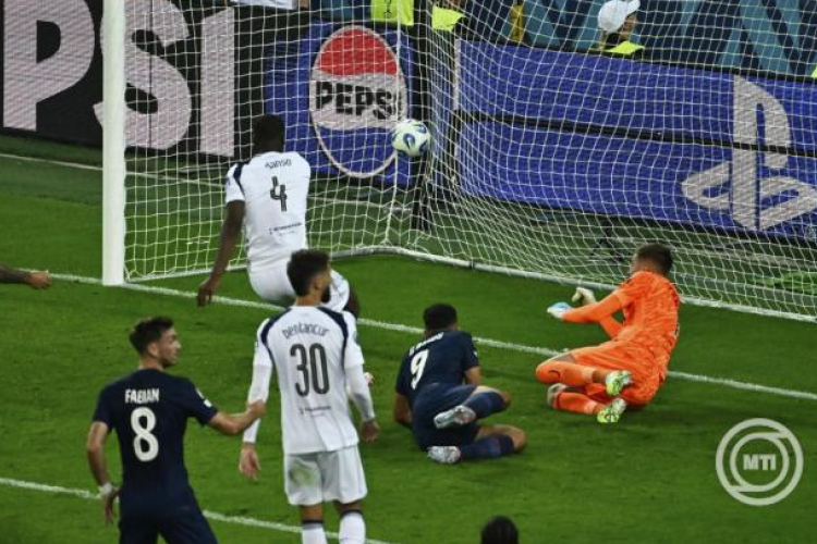 Európai Szuperkupa - A Paris Saint-Germain először hódította el a trófeát