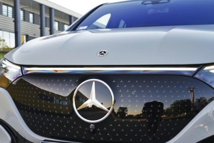 Kevesebb autót értékesített tavaly a Mercedes-Benz