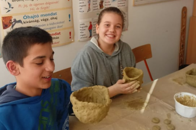 Fecskefészkeket készítettek a diákok