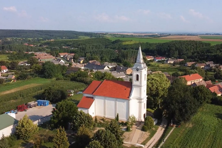 Közösségi teret hoznak létre két tolnai községben 