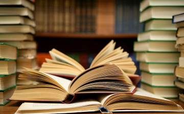 Tolna megyét is eléri az időseket segítő könyvgyűjtő mozgalom 