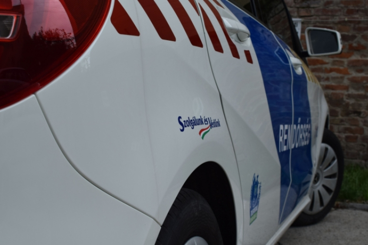 Egy szakályi présházba törtek be 