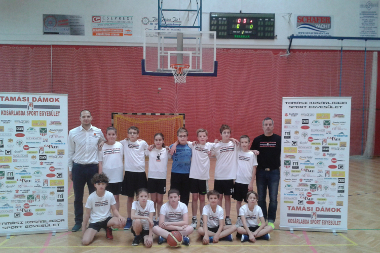 Hazai közönség előtt az U12-esek